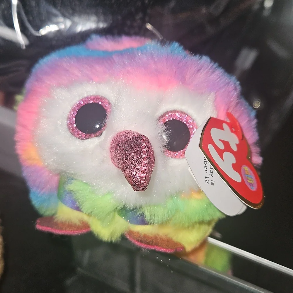 4 TY BEANIE PUFFIES AND BALLS COLLECTIONS